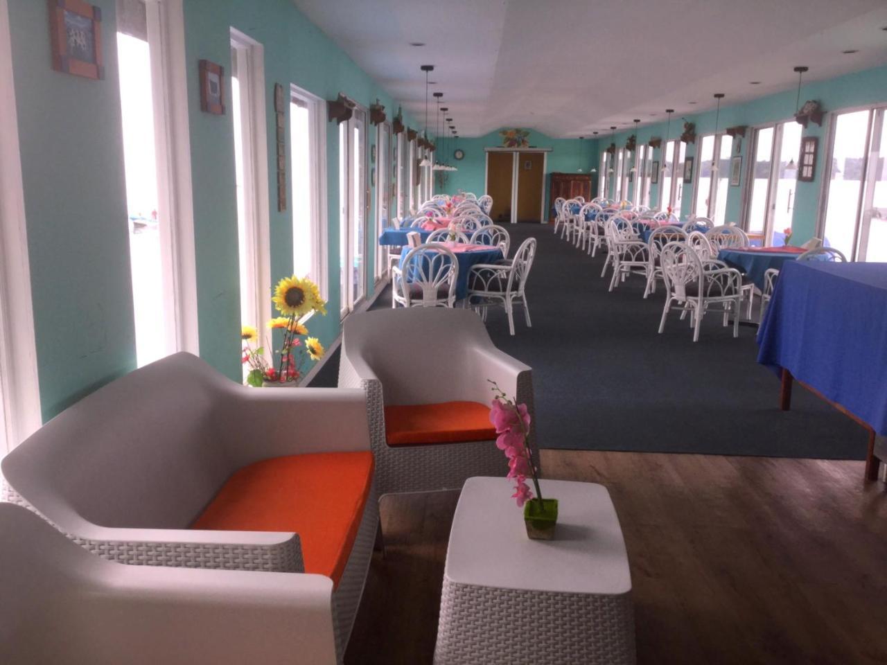 Hotel El Delfin Lívingston Exteriör bild